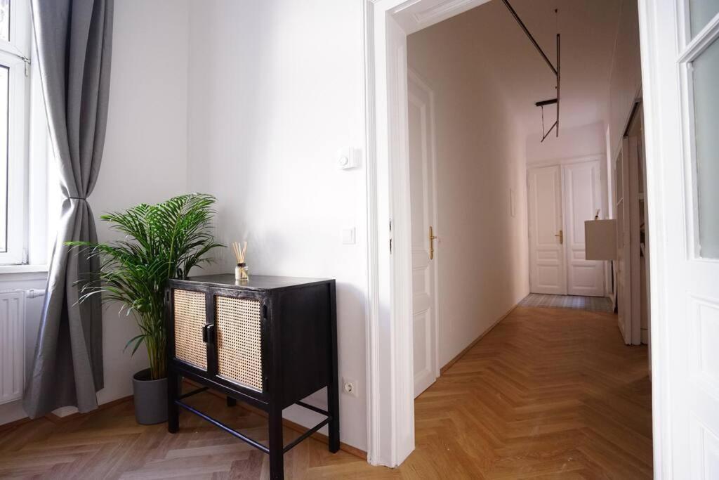 Boutique Suite Near Museum District Βιέννη Εξωτερικό φωτογραφία